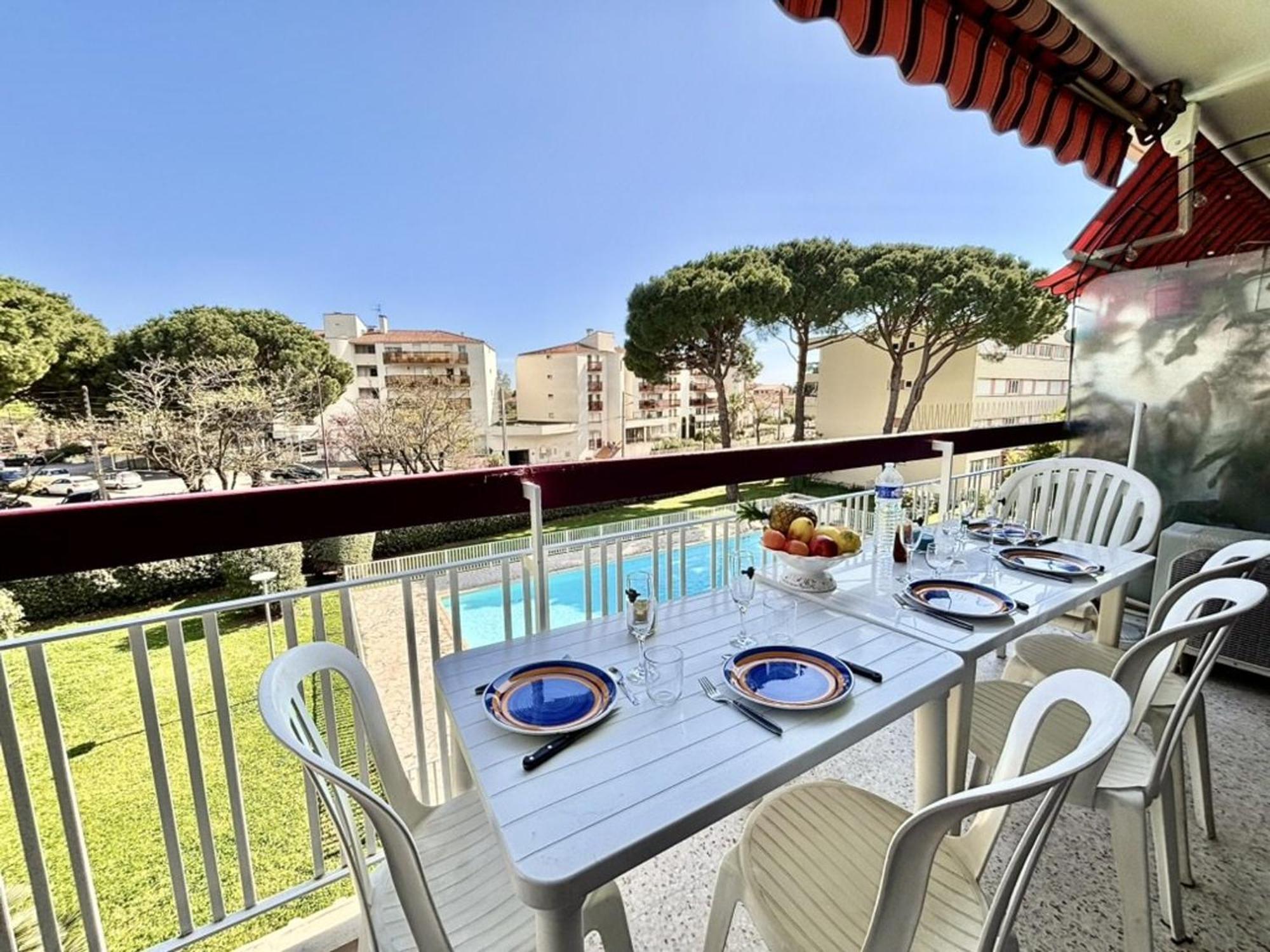 3 Pieces A Avec Piscine Partagee, Pres Du Centre - Fr-1-226a-205 Apartment *